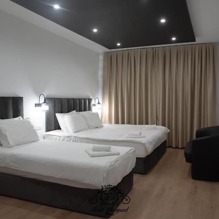 Hotel Beograd סטרוגה מראה חיצוני תמונה