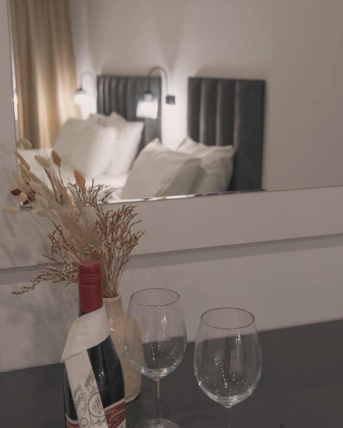 Hotel Beograd סטרוגה מראה חיצוני תמונה